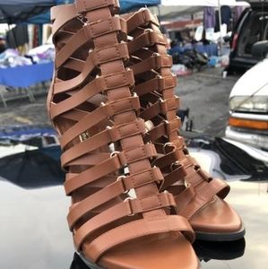 BCB Generation Gator Sandals S 6.5